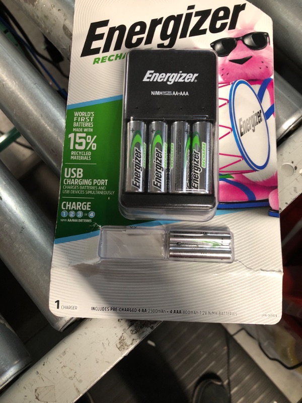 Photo 2 of (Missing 2 batteries) Energizer Recharge Plus USB Charger for NiMH Rechargeable 4-AA & 4-AAA Batteries