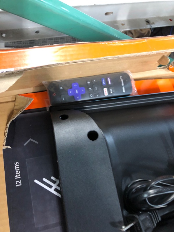 Photo 1 of PARTS ONLY/ SEE NOTES*****
Onn. 32" Class 720p HD LED Roku Smart TV (100012589)