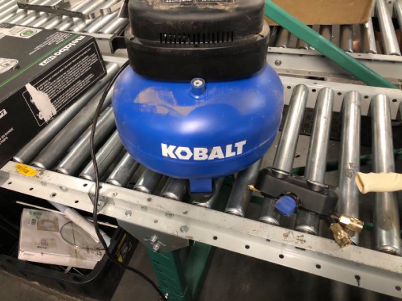 Photo 2 of **for parts**see notes**KOBALT 6-GAL Portable Pancake Air Compressor
