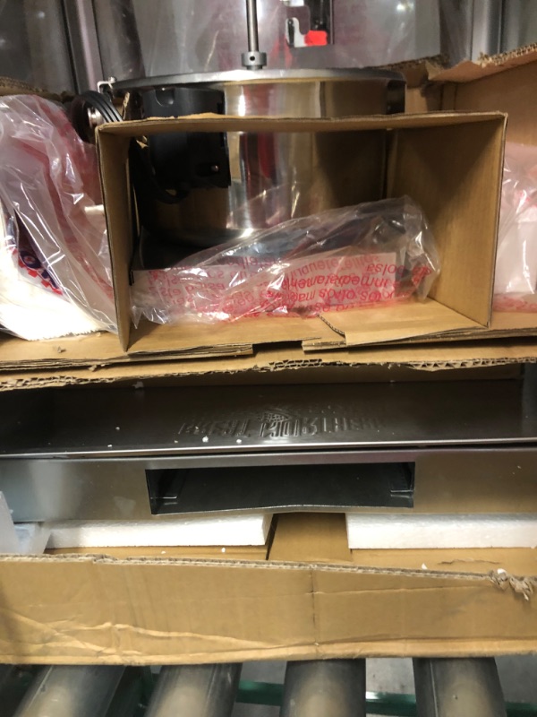 Photo 1 of Great Northern 10 oz Perfect Popper Countertop Style Popcorn Machine Black