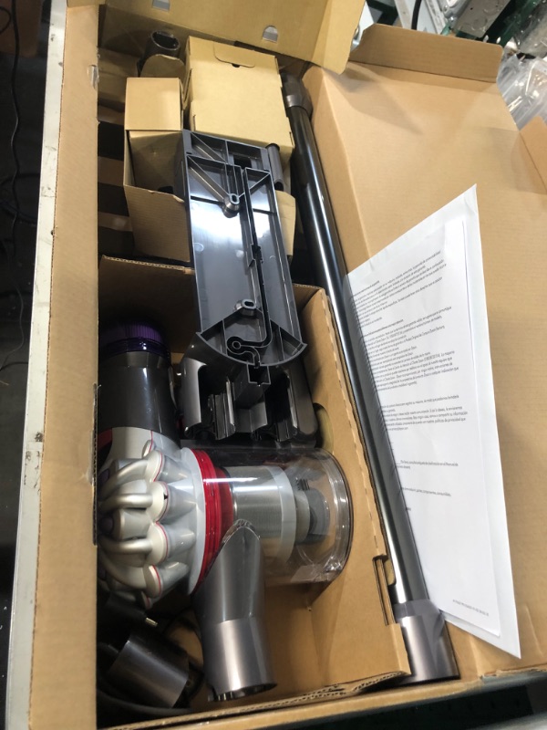 Photo 4 of (UNABLE TO TEST, BATTERY DEAD NEEDS CHARGE) Dyson V8 Cordless Vacuum - 400473-01