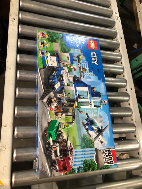 Photo 1 of *SEE NOTES* LEGO City Police Station 60316 Building Toy Set for Kids, Boys, and Girls Ages 6+ (668 Pieces) Frustration-Free Packaging