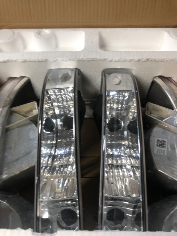 Photo 2 of AUTOSAVER88 Headlight Assembly Compatible with 1999-2002 Chevy Silverado / 2000-2006 Tahoe Suburban 