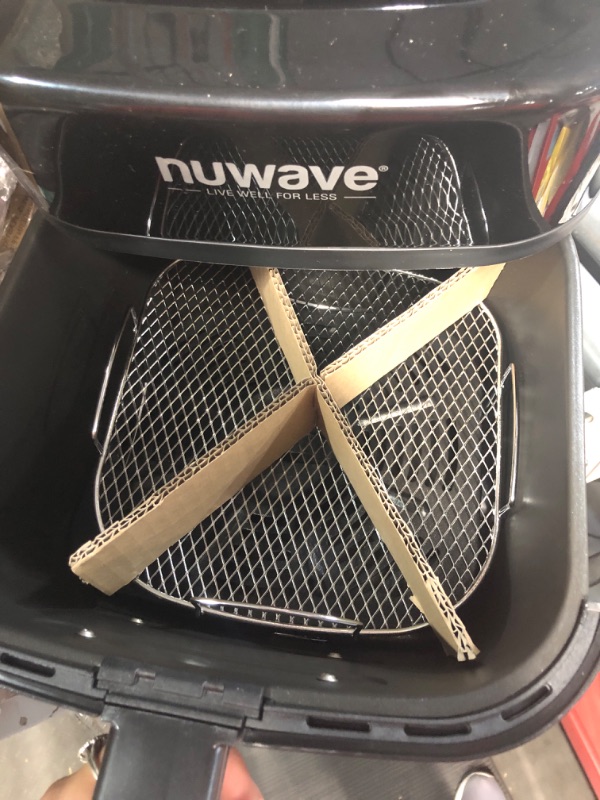 Photo 1 of ***LCD SCREEN DOESN'T WORK - SEE NOTES***
Nu Wave Brio 7-in-1 Air Fryer Oven, 7.25-Qt with One-Touch Digital Controls