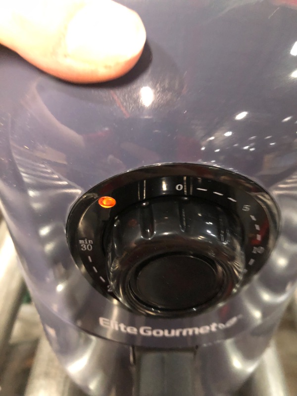 Photo 2 of USED - Elite Gourmet EAF1121BG Personal 1.1 Qt. Compact Space Saving Electric Hot Air Fryer 