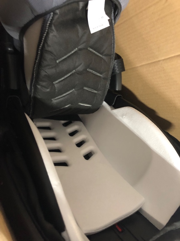 Photo 9 of **USED**  Britax B-Safe Gen2 Infant Car Seat, Cobblestone SafeWash  **SEE NOTES**