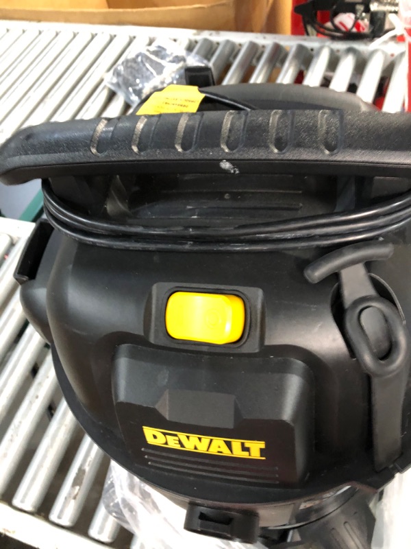 Photo 3 of [FOR PARTS, READ NOTES]
DEWALT 10 gallon Stainless Steel Wet/Dry Vaccuum