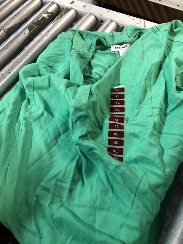 Photo 1 of Nine West Women S Short Cap Sleeve V-Neck Fashion Top (Green Spruce XL) 
