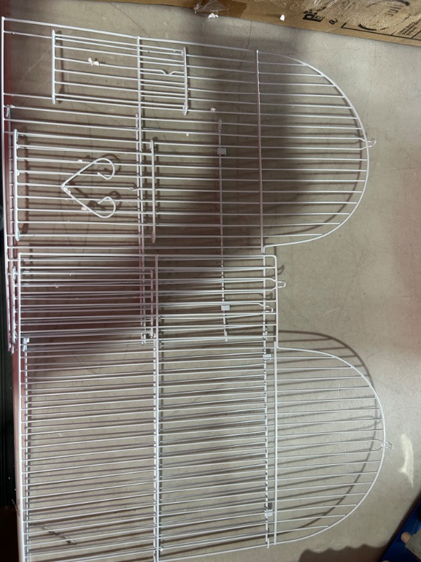 Photo 2 of (FOR PARTS ONLY) Prevue Pet Products SP50011 Bird Cage, Small, Red