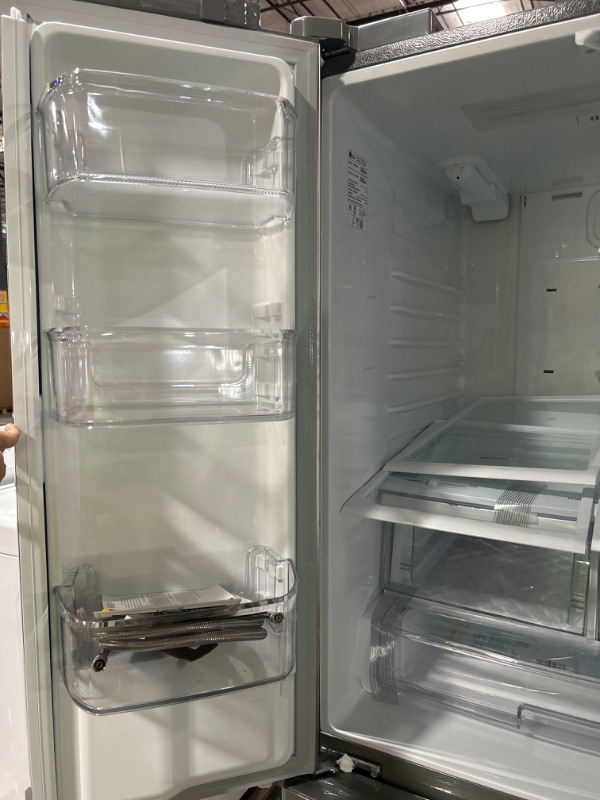 Photo 6 of LG 21.8-cu ft French Door Refrigerator with Ice Maker (Stainless Steel) ENERGY STAR