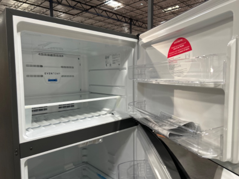 Photo 5 of Frigidaire Garage-Ready 20-cu ft Top-Freezer Refrigerator (Fingerprint Resistant Stainless Steel)