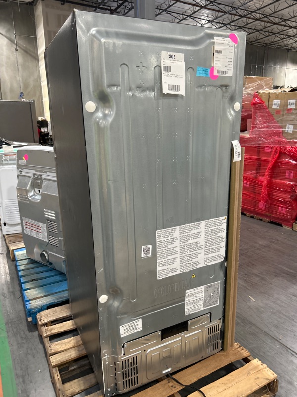 Photo 3 of Frigidaire Garage-Ready 20-cu ft Top-Freezer Refrigerator (Fingerprint Resistant Stainless Steel)