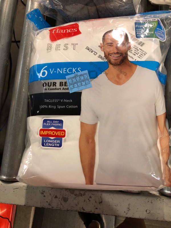 Photo 1 of Bundle of Hanes Clothes