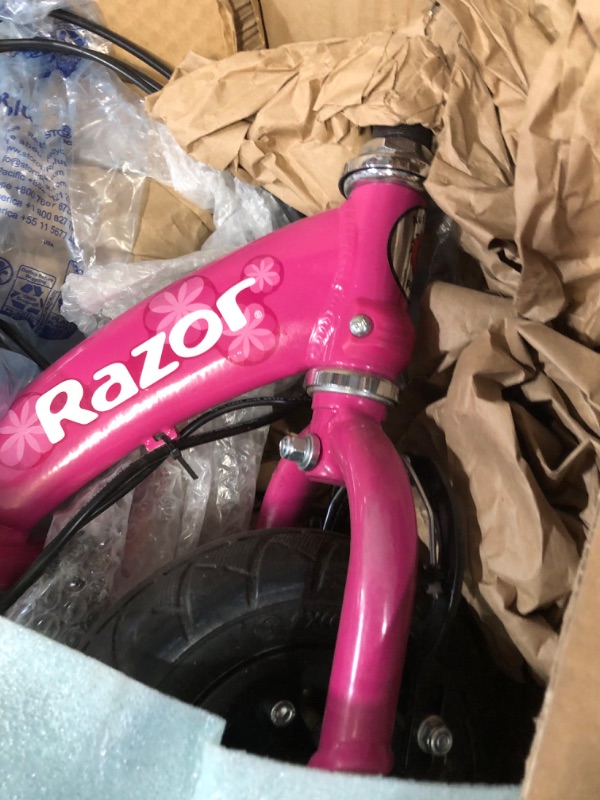 Photo 6 of **FOR PARTS ONLY** DOESN'T WORK
Razor Sweet Pea E100 Electric Scooter PINK