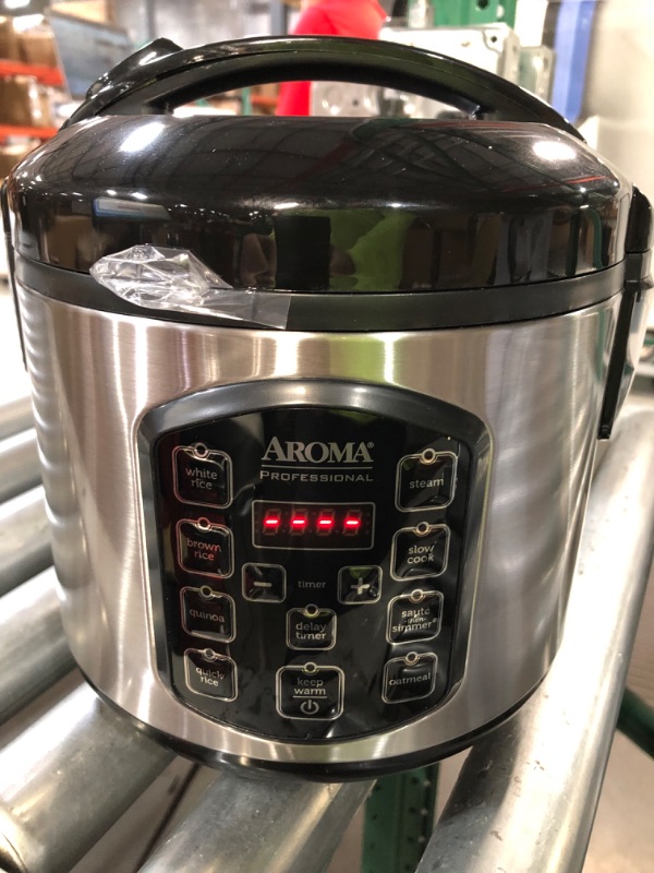 Photo 4 of **dent on one side**Aroma Housewares ARC-954SBD Rice Cooker, 4-Cup Uncooked 2.5 Quart, Professional Version