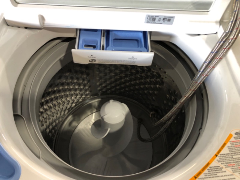 Photo 3 of ***UNTESTED - USED/DIRTY - SEE NOTES***
LG 4.1-cu ft Agitator Top-Load Washer (White)