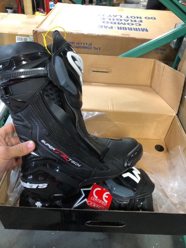 Photo 2 of Alpinestars Supertech R Vented Boots