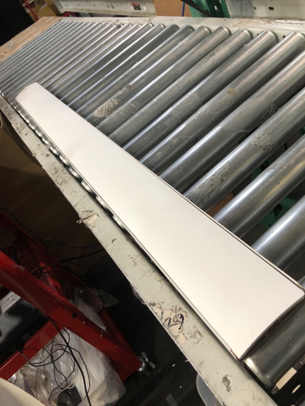 Photo 1 of LEVOLOR Trim+Go Vertical Blind Head Rail