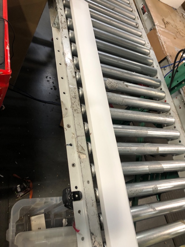Photo 4 of LEVOLOR Trim+Go Vertical Blind Head Rail
