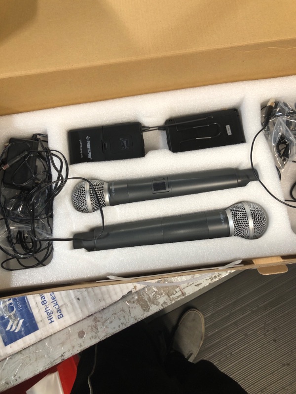 Photo 2 of Phenyx Pro 4-Channel UHF Wireless Microphone System PTU-5000B Bundle with 4-Color Male to Female Snake XLR Patch Cable