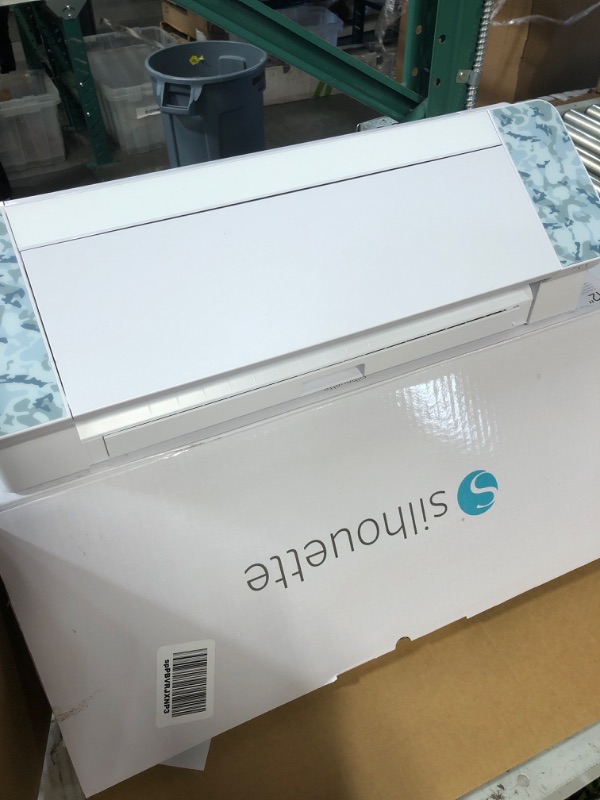 Photo 2 of Silhouette Cameo 4 with Bluetooth