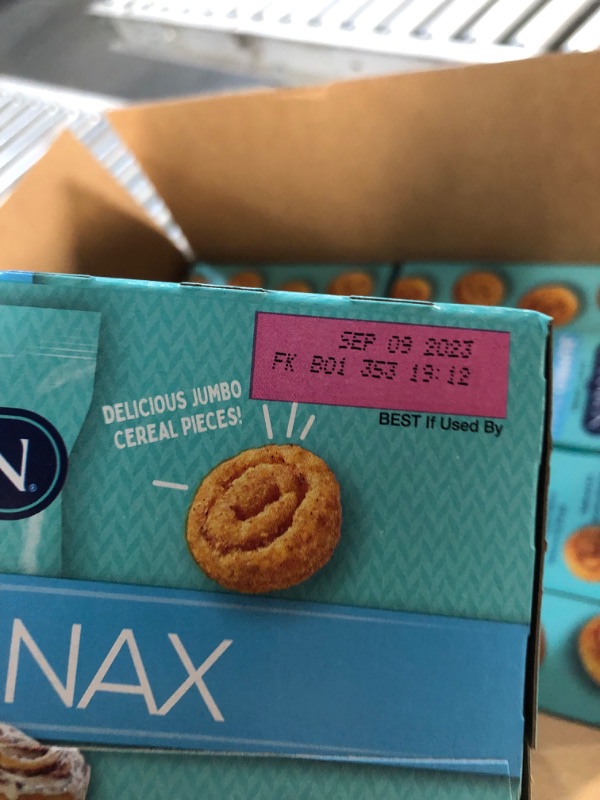 Photo 2 of *EXPIRES SEP. 09 2023*  Kellogg's Jumbo Snax Cinnabon Cereal Snacks (Pack of 4) 