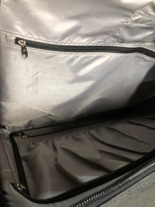 Photo 2 of **MISSING WHEEL**
SwissGear 7895 Premium Rolling Garment Bag, Heather Grey, 