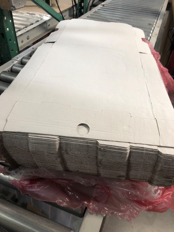 Photo 1 of DHG PROFESSIONAL 50 Pack Corrugated Pizza Box - White Cardboard (8" x 8")