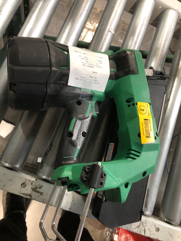 Photo 3 of * no battery * used item * sold for parts *
Metabo HPT 18V MultiVolt Cordless Framing Nailer | Uses 21 Degree Full Round Head Plastic Strip Nails 