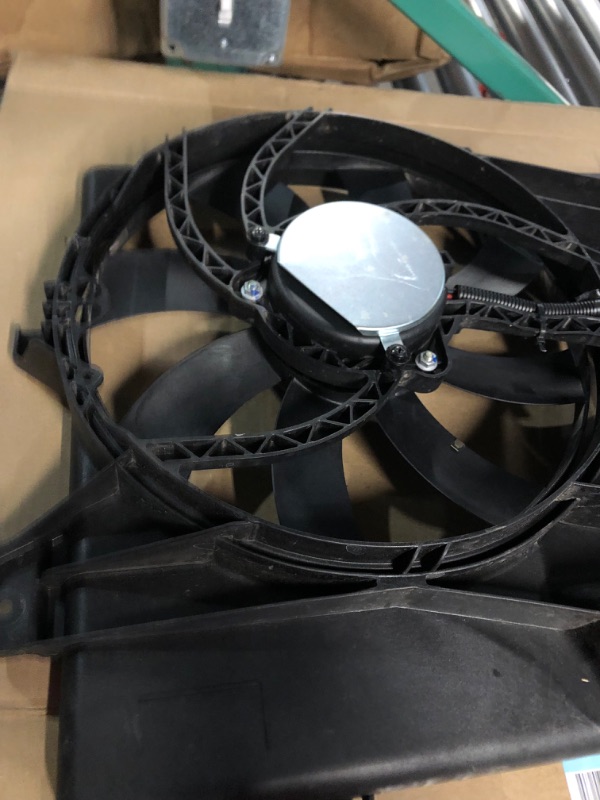 Photo 3 of Dorman 621-392 Engine Cooling Fan Assembly