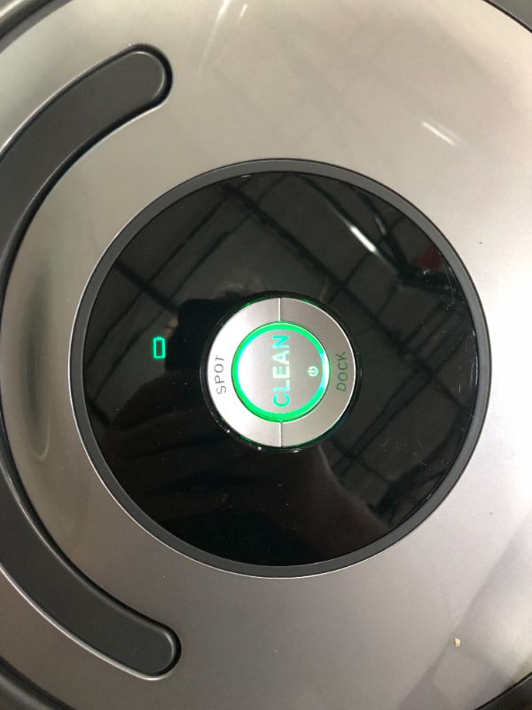 Photo 5 of ***POWERS ON - CAN'T TEST FURTHER***
iRobot Roomba® 630 Robot Vacuum Gray