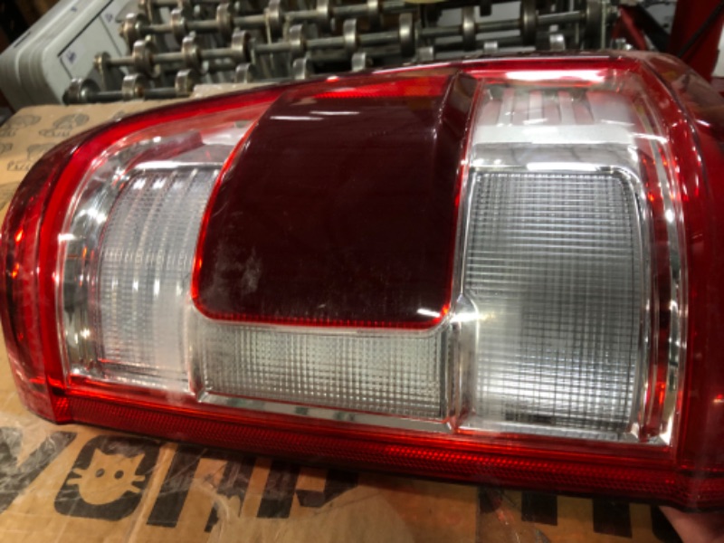 Photo 2 of vvavv LED Tail Light Assembly Compatible with Dodge Ram 1500 2019 2020 2021 2022 Black smoke Rear Lamps Without Blind Spot Detection Replacement CH2800216 Left Driver Side Only Red Left Side-5