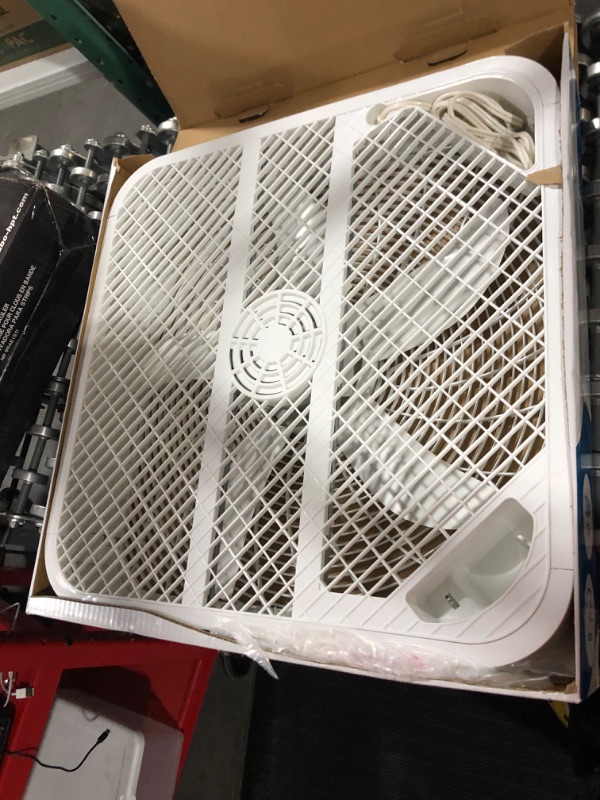 Photo 3 of **PARTS ONLY, NON-FUNCTIONAL** Utilitech 20-in 3-Speed Indoor Box Fan