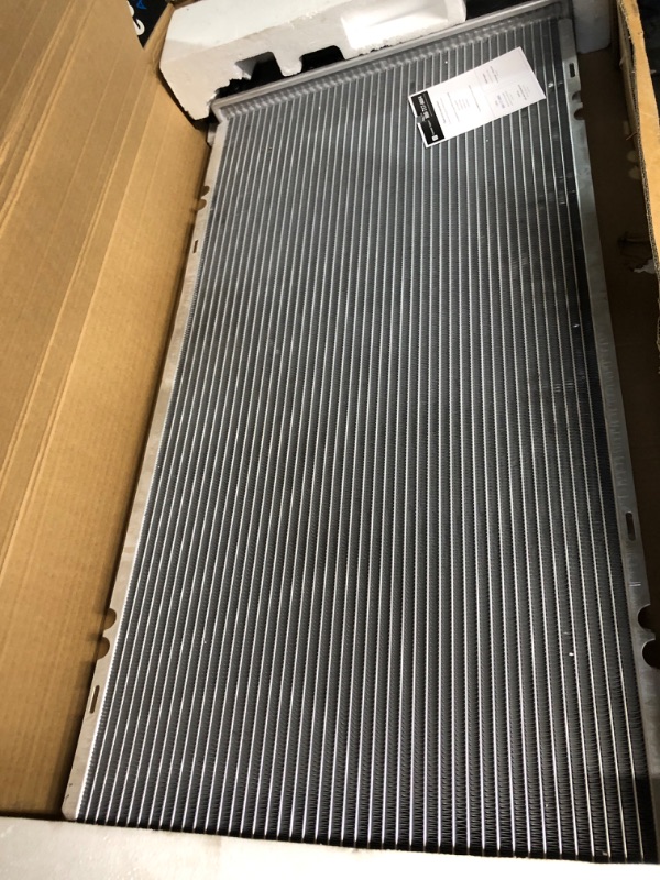 Photo 2 of DWVO 34 Inch Core Radiator Compatible with Chevy Silverado Suburban Tahoe Cadillac Avalanche Escalade GMC Yukon Sierra Hummer H2 4.3L 4.8L 5.3L 6.0L 6.2L DWRD1004