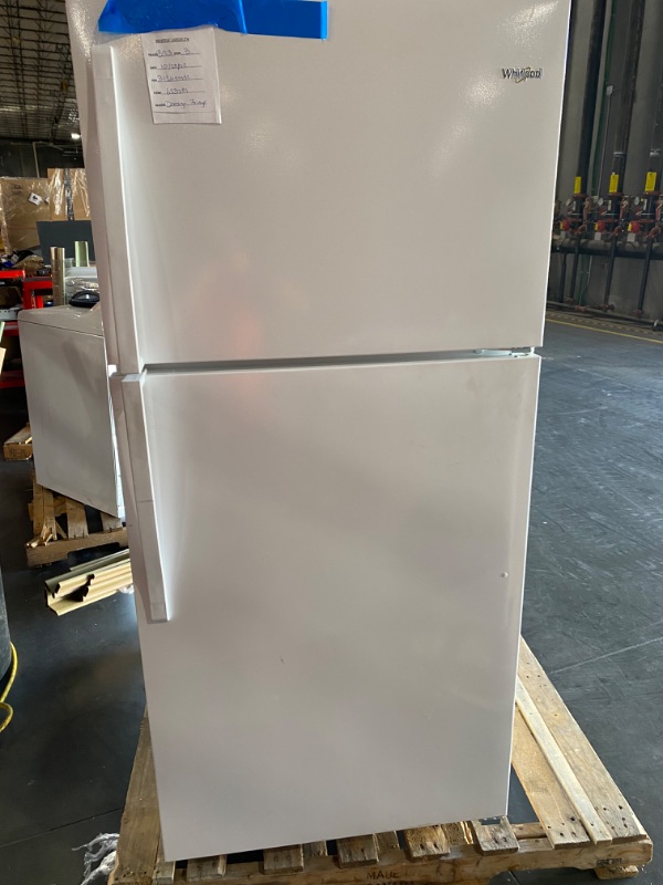 Photo 9 of **USED** HAS SCRATCHES 30-inch Wide Top Freezer Refrigerator - 18 cu. ft.