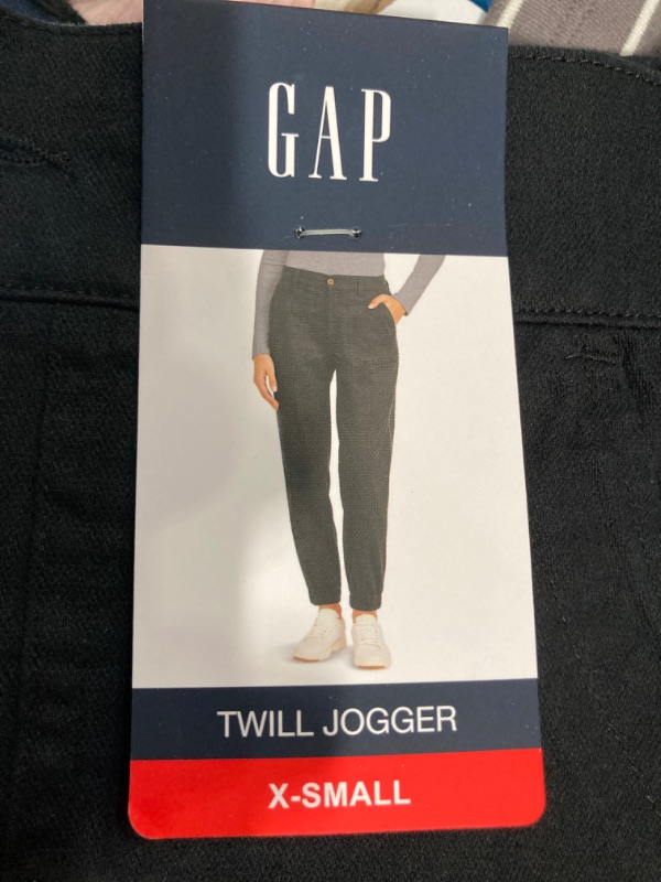 Photo 1 of GAP Women's Mid Rise Elastic Back Button Front Twill Jogger XS
