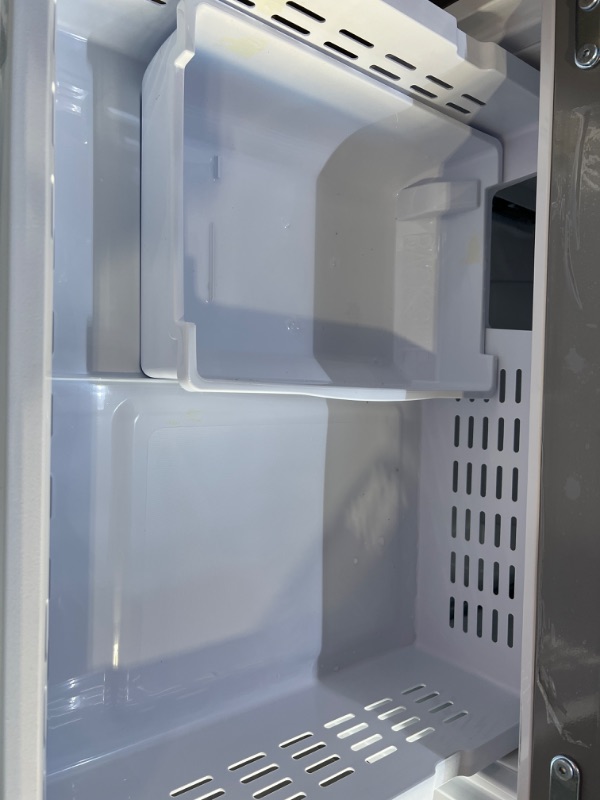 Photo 10 of ***READ NOTES***22 cu. ft. Smart 3-Door French Door Refrigerator with External Water Dispenser in Fingerprint Resistant Stainless Steel

