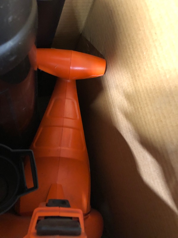 Photo 5 of ***USED & DIRTY*** BLACK+DECKER 3-in-1 Electric Leaf Blower with Blower/Vacuum Leaf Collection System (BV3600 & BV-006L) w/ Leaf Collection System