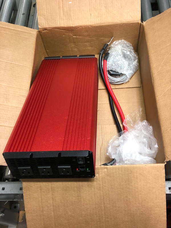 Photo 2 of 3000 watt Power Inverter 3000W Modified Sine Wave Inverter with 3 AC Outlets Converter DC 12V in to AC 110V Out for Car RV Truck Boat with Remote Control 3000W Red+remote control