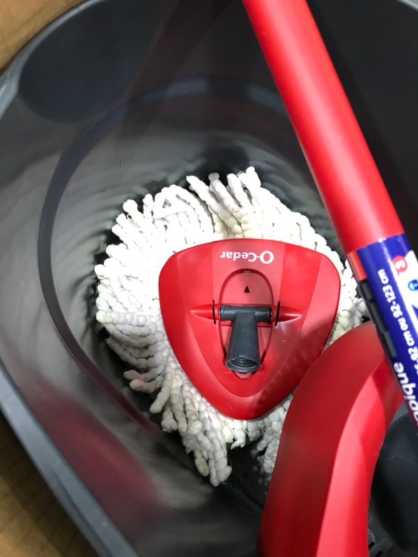 Photo 3 of **USED**
O-Cedar EasyWring Microfiber Spin Mop, Bucket Floor Cleaning System, Red, Gray