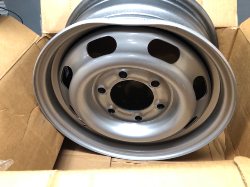 Photo 2 of **UNIT BENT** GM Rally Truck Wheel, 6 on 5.5 Inch Bolt Pattern, 15x10, Silver RIM
