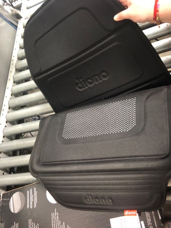 Photo 2 of Diono Seat Guard Complete Black