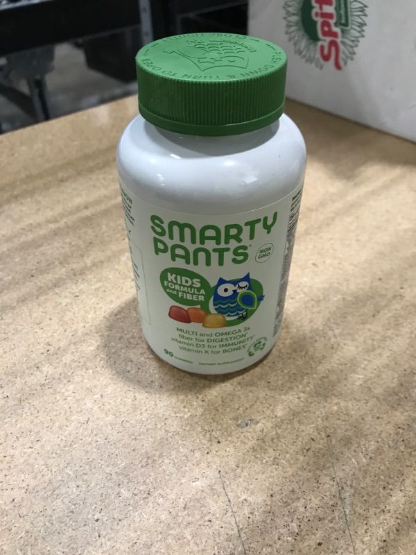 Photo 2 of BEST BY oct13, 2023******SmartyPants Kids Formula & Fiber Daily Gummy Vitamins: Gluten Free, Multivitamin Omega 3 Fish Oil (Dha/Epa), Fiber, Methyl B12, vitamin D3, Vitamin B6, 90 Count (22 Day Supply) - Packaging May Vary Kids Formula w/ Fiber 90 Count
