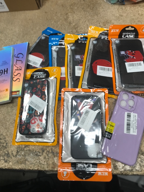 Photo 1 of Assorted phone case bundle 