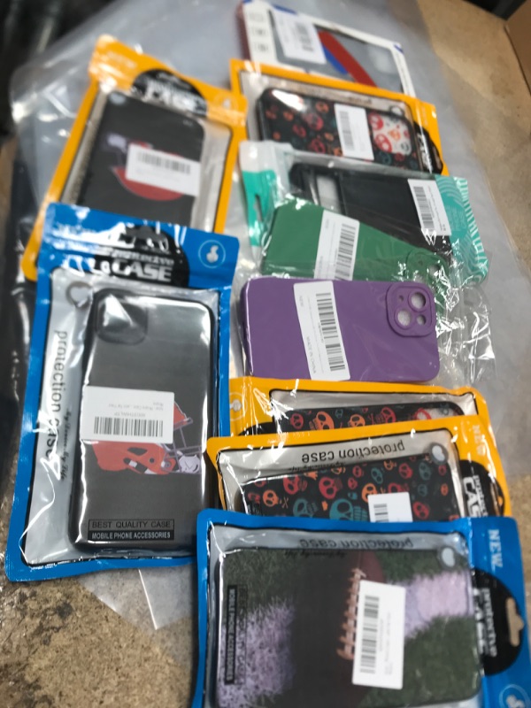 Photo 1 of Assorted phone case bundle 10 