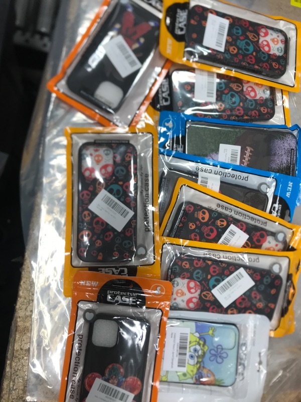 Photo 1 of Assorted phone case bundle 10 