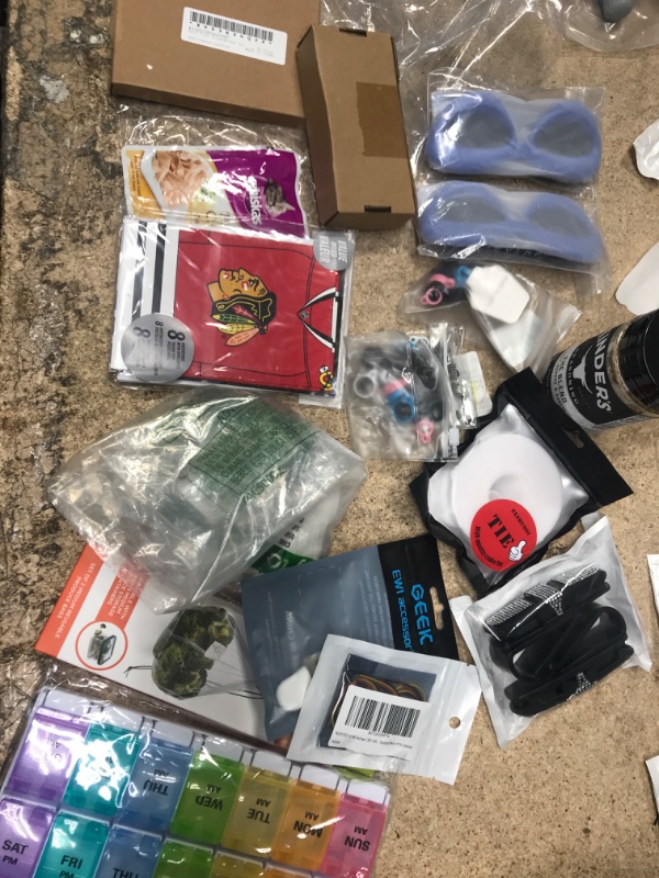 Photo 1 of 16 pc Miscellaneous Bundle
