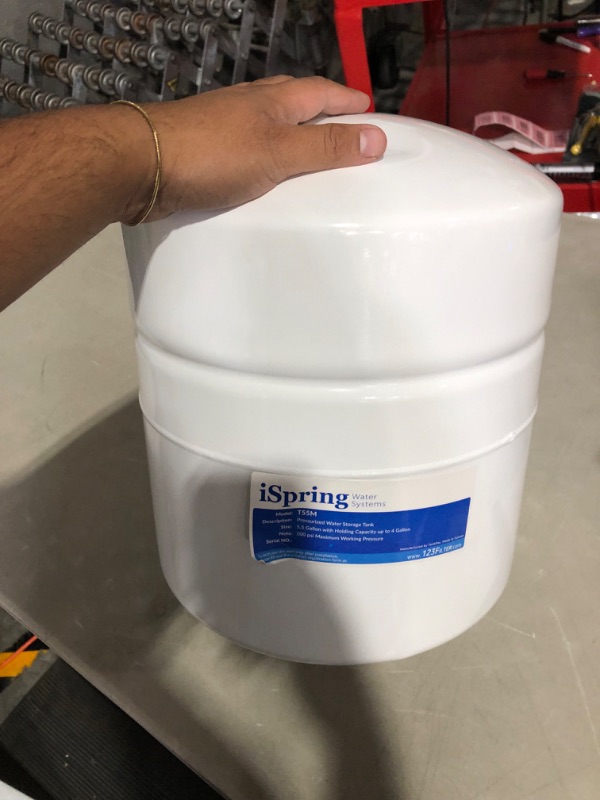 Photo 5 of (USED AND DMAGED) iSpring T55M 5.5 Gallon Residential Pre-Pressurized Water Storage Tank for Reverse Osmosis (RO) Systems , White 5.5 Gallons