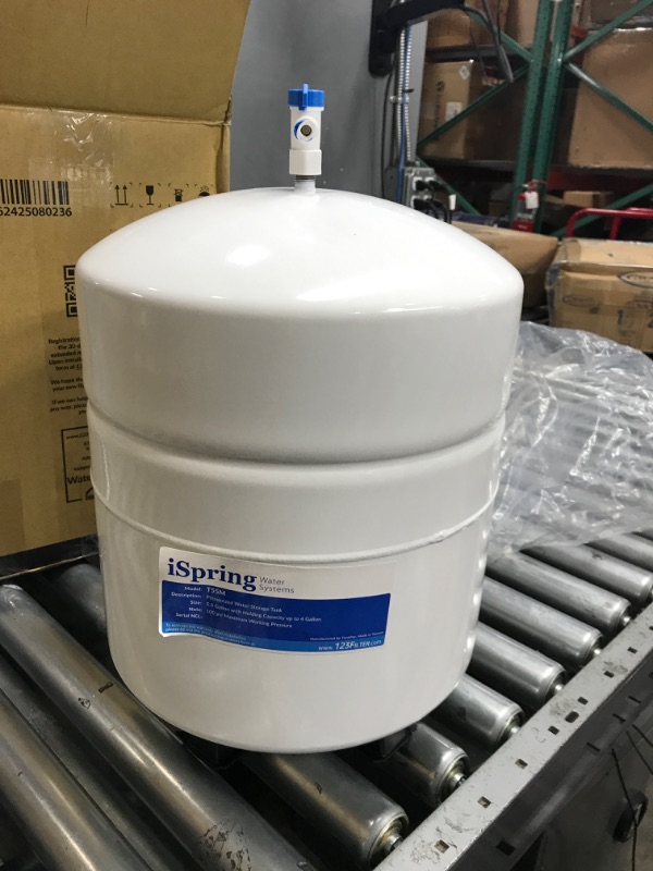 Photo 2 of (USED AND DMAGED) iSpring T55M 5.5 Gallon Residential Pre-Pressurized Water Storage Tank for Reverse Osmosis (RO) Systems , White 5.5 Gallons