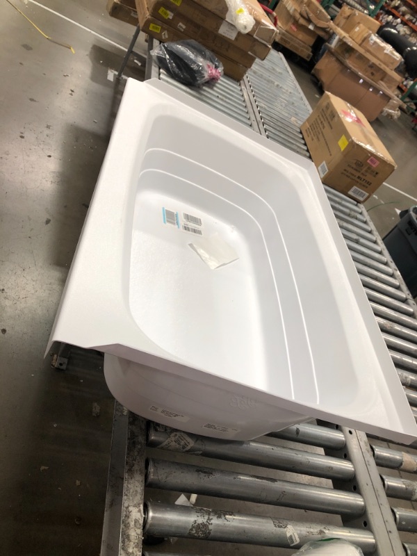 Photo 2 of Lippert 209658 Better Bath RV Bath Tub 24" x 36" Right Hand Tub/Drain White